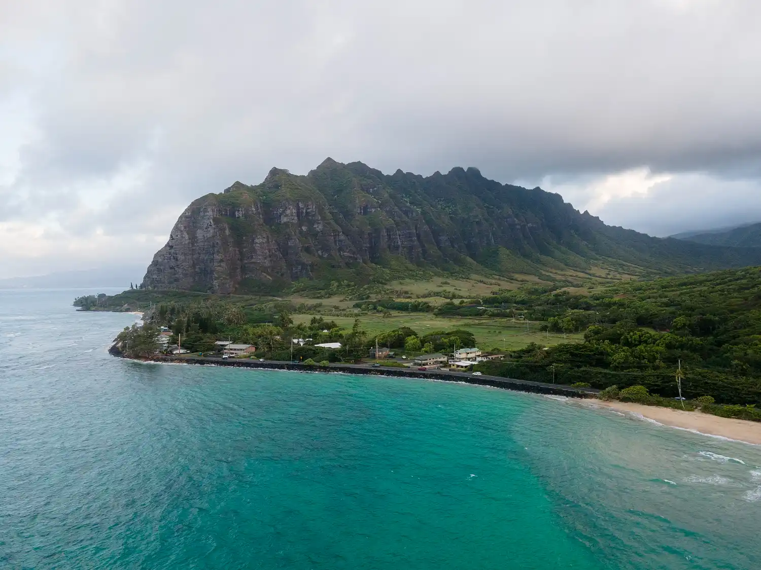 How many islands does hawaii have